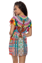 CHASING WATERFALLS -  • Multicolor