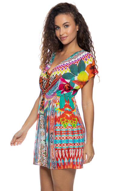 CHASING WATERFALLS -  • Multicolor