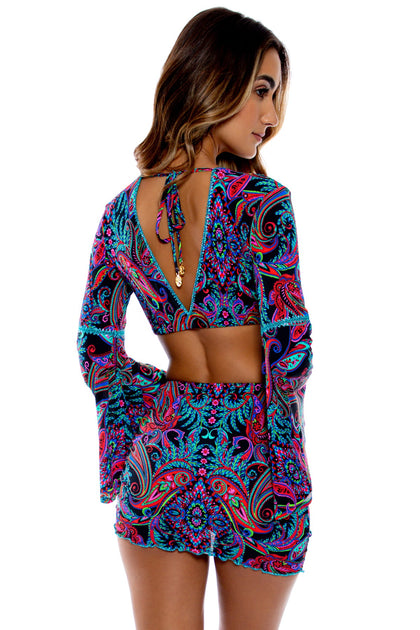 QUE LINDA - Bell Sleeve Crop Top & Wavy Luxe Stitch Scrunched Up Mini Skirt • Multicolor