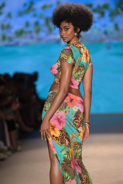 VISIONS OF PARADISE - Crop Top & Chain Skirt • Multicolor Runway