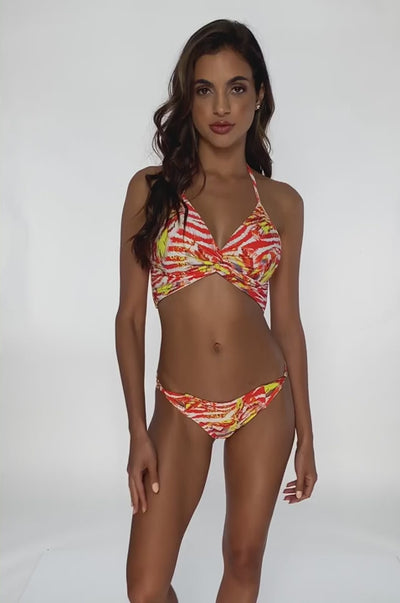 LOVE ME WILD - Zig Zag Cut Out Moderate Bottom