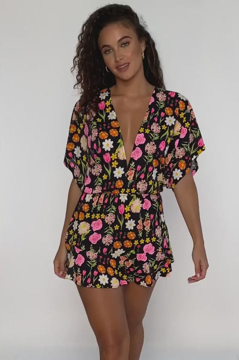 LULI'S SECRET GARDEN - Playera V Neck Ruffle Dress