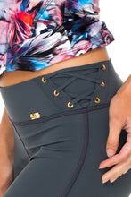 CIENFUEGOS - Tank Top & Grommet Side Capri Legging • Multicolor