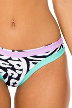 CAYO SETIA - Molded Push Up Bandeau Halter Top & Seamless Full Ruched Back Bottom • Multicolor