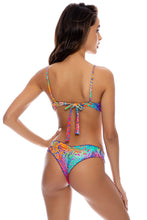 WILD WATERS - V Splice Bralette & Seamless Wavy Ruched Back Bottom • Multicolor