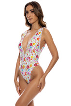 AMOR Y PLAYA - Deep V Bodysuit • White