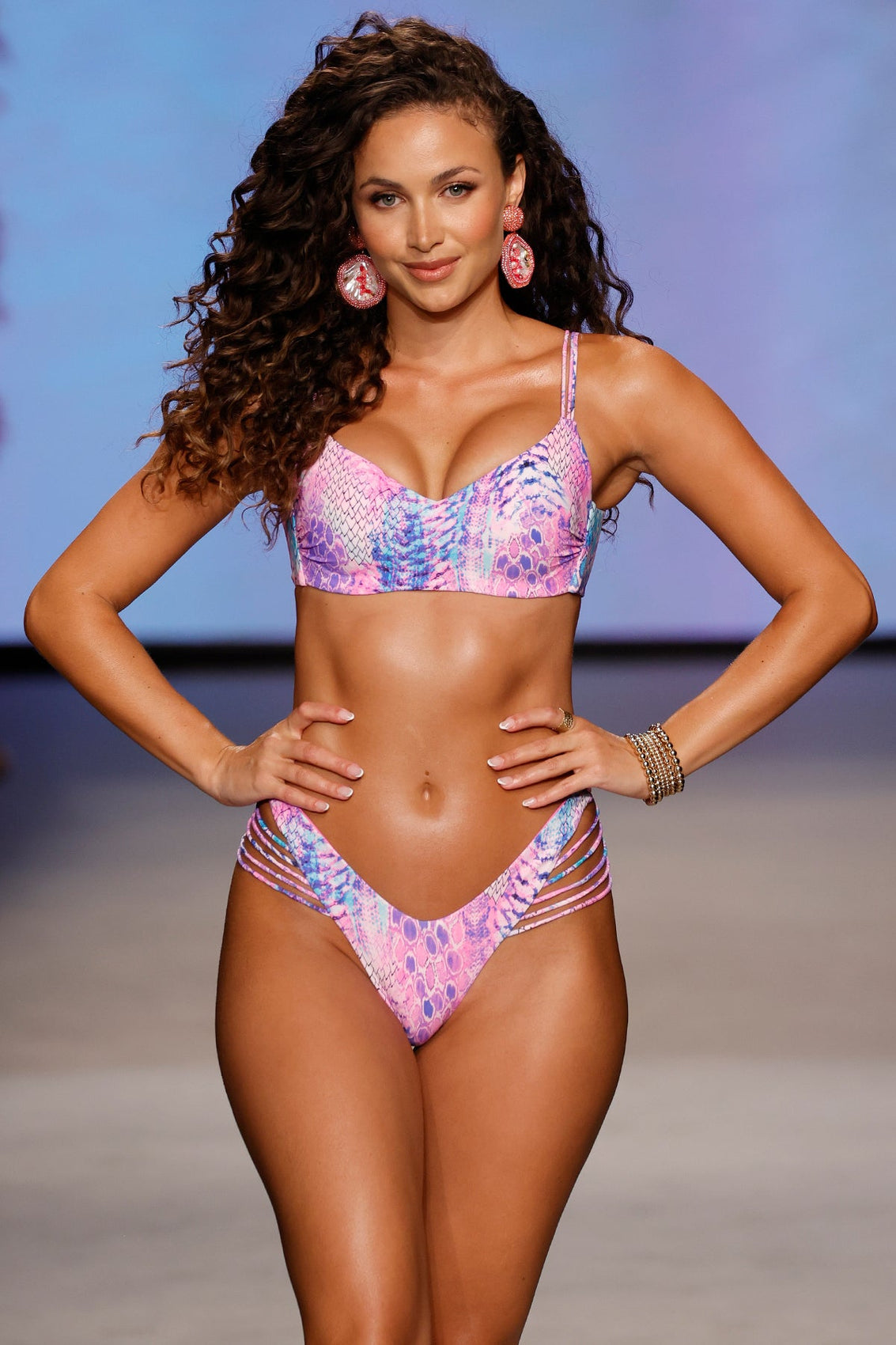 LULI INSTINCT - Strappy Underwire Tank Top & Strappy Sides High Leg Thong Bottom • Blue/pink Runway